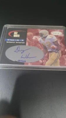 2000 Sage - Autographs Dez White #A49 Red 987/999 (AU, RC) - Image 1 of 2