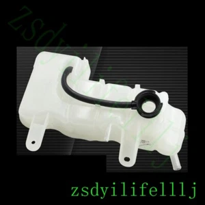 1x For Chrysler 300C 2005-2010 Car Front Interior Water Tank Antifreeze Kettle - Picture 1 of 1