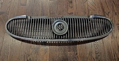 Conjunto de rejilla superior Buick Rainier 2004-2007 LEER ANUNCIO HA SIDO REPARADO Foto 1 de 4