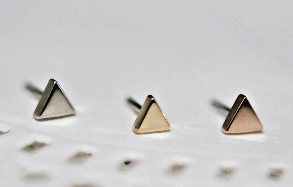 14K Solid Gold Polished Triangles Piercing, Body Jewelry 25g Threadless pin - Image 1 of 1