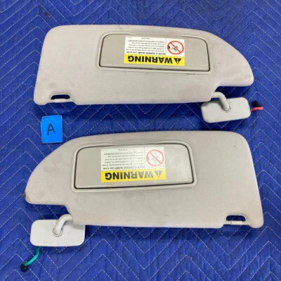 Parasoles Volvo S60R S60 2004-2007 con luces de iluminación visera OEM #2750M Foto 1 de 4