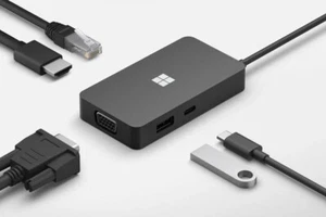 Microsoft USB-C Travel Hub (Black) - Gigabit Ethernet, VGA, HDMI 2.0 4K @ 60Hz - - Picture 1 of 1