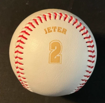 NY Yankees Derek Jeter #2 Steiner Deportes Souvenir Coleccionable Béisbol NUEVO Foto 1 de 4