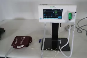 Welch Allyn 73WT Connex Spot Monitor w SPO2, NIBP, Temp, Bluetooth, Small Stand - Picture 1 of 13