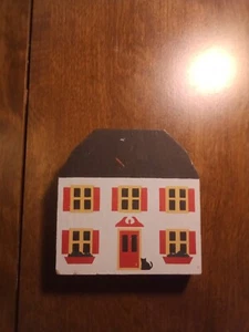 Brocke Family House 1984 (Wooster, Ohio home) Cat's Meow Village Shelf Sitter - Bild 1 von 3