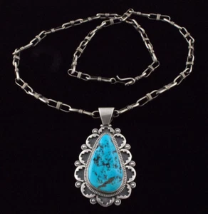 Collana turchese Kingman naturale dell'artista Navajo Leonard T. Chee - Foto 1 di 4
