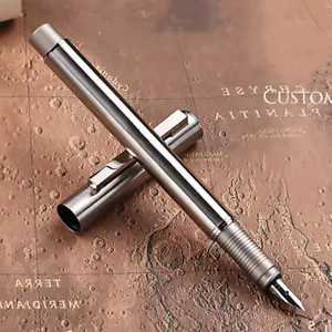 Pluma estilográfica de acero inoxidable de plata mate Hongdian con convertidor de recargas de tinta - Imagen 1 de 7