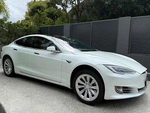 Tesla Model S Long Range Auto AWD 2020 Model Year - Picture 1 of 18