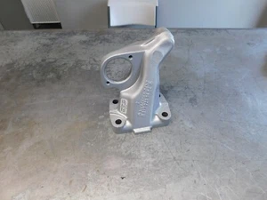 123 300D 300TD 300SD 300SDL LEFT ENGINE MOUNT BRACKET 6172233604 - Picture 1 of 5