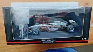 Minichamps 1:18 McLaren MP4-17D F1 Car 2003 Kimi Raikkonen 1st Win SIGNED COA - Picture 1 of 10