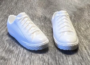 Mattel Ken Barbie scarpe bianche vita bassa accessori bambola usati - Foto 1 di 6