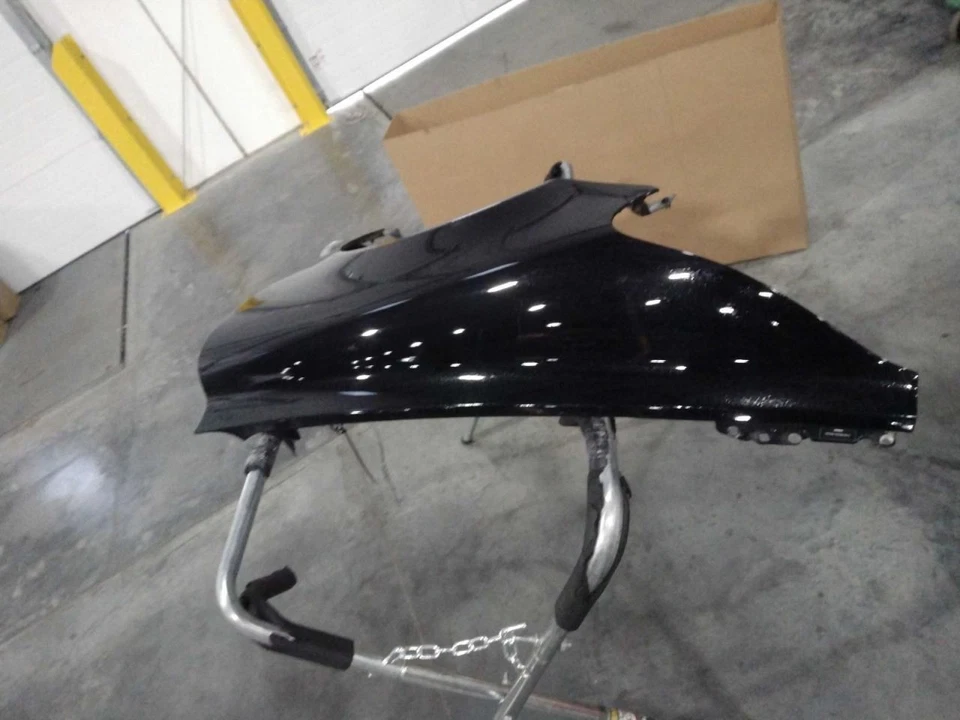 Guardabarros izquierdo conductor convertible compatible con 06-10 VOLVO SERIE 70 593599 Foto 1 de 4