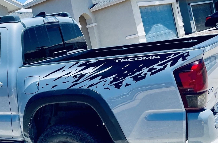 CALCOMANÍA GRÁFICA TRASERA TOYOTA TACOMA MUD SPLASH (3ª GENERACIÓN) Foto 1 de 4