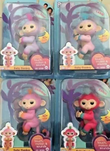 WowWee AUTENTICO Nuovo Stile: giocattolo interattivo 4 Fingerlings 2 Tone Baby Monkey - Foto 1 di 5