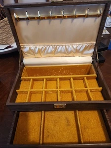 Vintage MELE Braun & Gold 3 Ebenen Schmuckkästchen mit Schublade/Haken/Taschen/Trennwände. - Bild 1 von 7