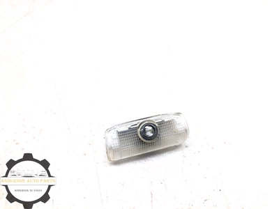 2011-2019 INFINITI Q70 Q70L M37 ПРАВЫЙ ПРОХОД ПЕРЕДНЯЯ ДВЕРЬ ВЕЖЛИВОСТЬ ЛАМПА OEM - Изображение 1 из 4