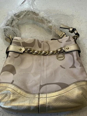 蔻驰 19820 Optic 金属签名链 North South Duffle 金色皮革全新带标签 — 第 1/4 张图片