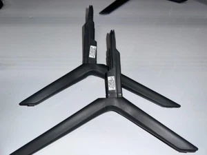 Samsung TV Ständer Beine BN63-18575B 18576B UN50TU8000FXZA UN50TU8200FXZA ohne Schrauben - Bild 1 von 4