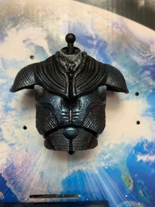 DC Multiverse Steppenwolf Torso BAF From  Batman Body - Imagen 1 de 3