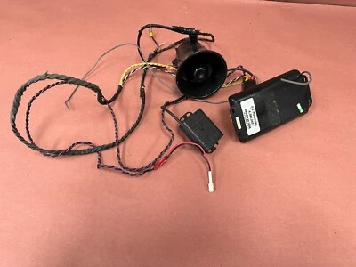 Módulo de alarma de entrada remota BMW E28 528e y bocina de sirena CLIFFORD #86232 Foto 1 de 4