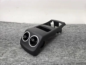 REPOSABRAZOS COMPARTIMENTO CONSOLA CENTRAL TRASERO MERCEDES X247 GLB250 GLB35 OEM - Imagen 1 de 7