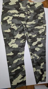 Lululemon Speed High-Rise Tight, Heritage 365 Camo - Women's Size 10, preowned - Picture 1 of 13