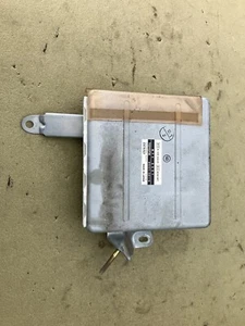 1999-2000 Lexus LS400 MPX Multiplex Control Module Unit 89221-50110 Oem - Picture 1 of 9
