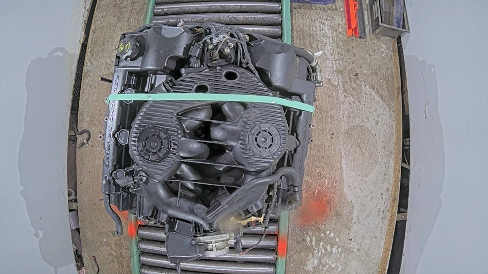 Conjunto completo de motor usado se adapta a: Chrysler Sebring Sdn 2006 2,7 L VIN R octava excavación Foto 1 de 4