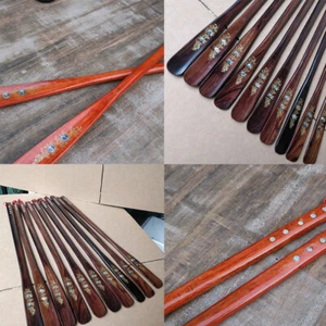 US 1 Pcs Extra Long Handle Shoehorn Shoe Horn AID Stick Wooden 55cm 21.5'' - Picture 1 of 26