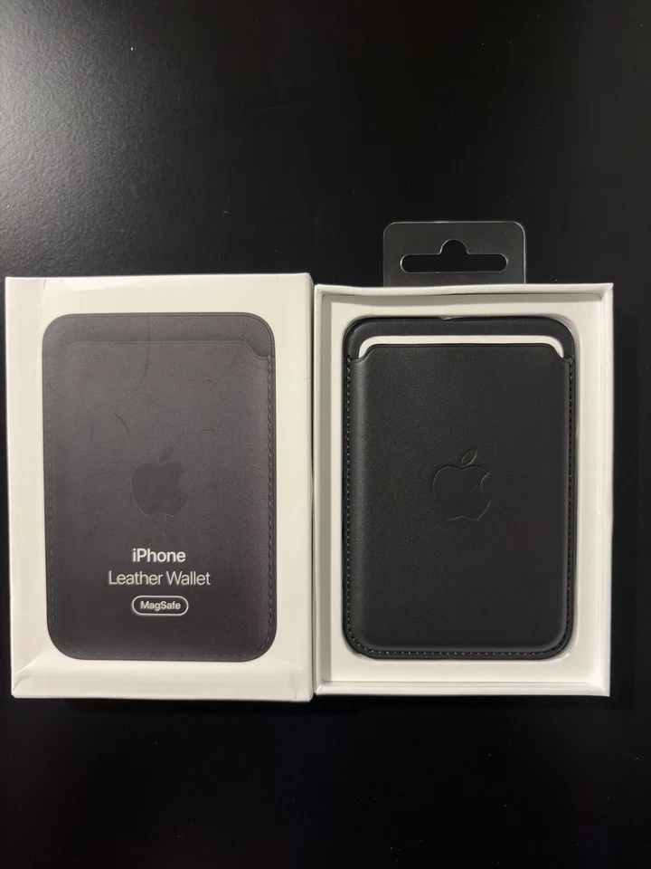 Apple iPhone Leather MagSafe Card Case Wallet - MHLR3ZM/A - Black - Image 1 of 3