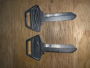 2 VINTAGE ORIGINAL FORD GALAXIE KEY BLANKS HURD 1966-1993 H50 9424 Uncut Keys - Picture 1 of 7