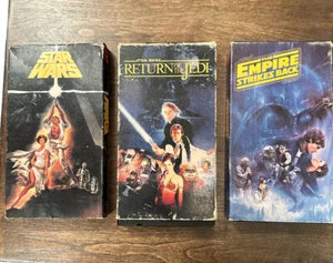 STAR WARS, RETURN OF THE JEDI & THE EMPIRE STRIKES BACK VHS 3 KASSETTEN - Bild 1 von 2