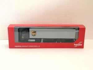 Mercedes-Benz Actros Streamspace 2.3 box semi. "UPS" - 1:87 (Herpa item: 311359) - Picture 1 of 2