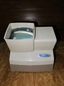 Vintage MinetteLighted 2X2 Slide Viewer  Made In Japan - Picture 1 of 6