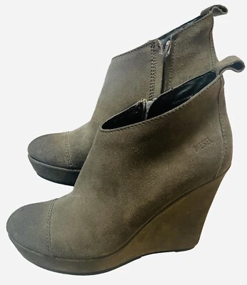 Diesel 麂皮绒楔形厚底短靴,橄榄色/灰色,尺寸 10 — 第 1/4 张图片