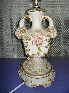 VINTAGE COPADIMONTE TABLE LAMP DOUBLE HANDLE,FLORAL GOLD TRIM #1803 ITALY CALDI - Picture 1 of 6