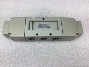 SMC VFA5320-03F-X1 VFA SERIES AIR-OPERATED VALVE 5/3 PORT .15-.9 MPA NEW NO BOX - Picture 1 of 4
