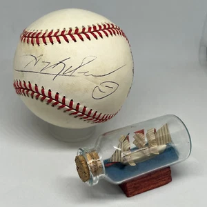 Sugar Ray Leonard signed Rawlings OM\NL Baseball JSA COA Rare Boxing Auto A3470 - Picture 1 of 2