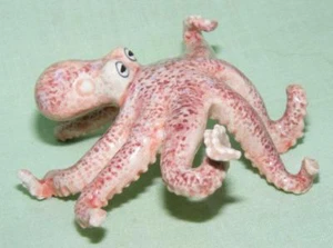 Klima Miniature Porcelain Animal Figure Large Pink Octopus Hunched L979 - Picture 1 of 1