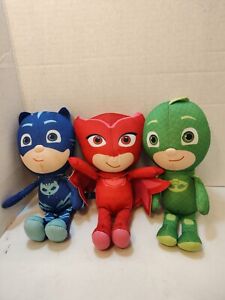 LOT OF 2 PJ MASK SMALL PLUSH TOY'S   CATBOY AND OWLETTE AND GECKO