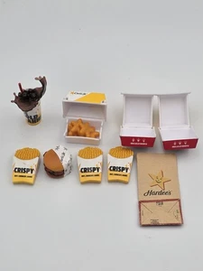 Zuru Mini Brands Foodie Fast Food Hardees / Carls Jr - Picture 1 of 3