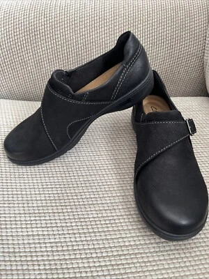 Nuevo con etiquetas Zapato sin cordones Clarks Carleigh Jazz para mujer negro nobuck, 7,5 Foto 1 de 4