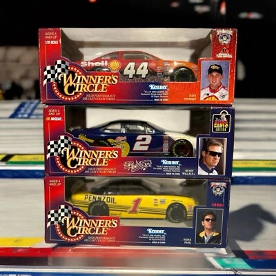 Lote de 3 coches fundidos a presión vintage Winners Circle escala 1/24 1998 NASCAR lote de 3 nuevos en stock Foto 1 de 4