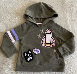 Cat & Jack Mädchen grün rosa Bulldogge Vintage Hoodie Langarmshirt 18 Monate - Bild 1 von 7