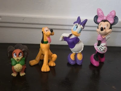 Walt Disney Mini PVC Figure Lot Mini Mouse Daisy Duck Pluto And Fifi  - Imagem 1 de 3