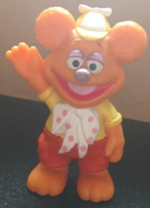 Disney Junior Muppet Bebés Fozzie Oso Mini Figura Juguete Plástico Solo Juega 2 7/8" - Imagen 1 de 9