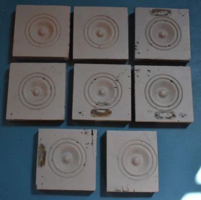 Lote de 6+ bloques esquineros roseta castaño antiguo vintage Bullseye 4 1/2" cuadrados Foto 1 de 4