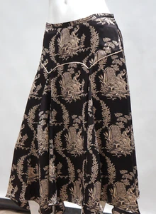 Falda negra de seda con estampado de toile boho cottagecore - Imagen 1 de 7