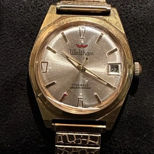 Orologio Vintage 18k GP WALTHAM Antiurto DATA Carica Cal R614 - Foto 1 di 16