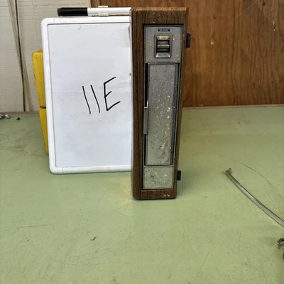 Conjunto de interruptor de ventana Cadillac Fleetwood Brougham 1980-92 diestro GM 20159821 Foto 1 de 4